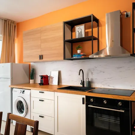 Stylish Duplex Retreat 아파트 세인트폴스베이