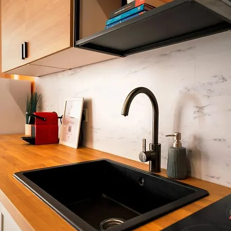 Stylish 2br Duplex Retreat In *