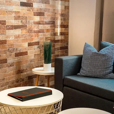 Stylish 2br Duplex Retreat In Daire *